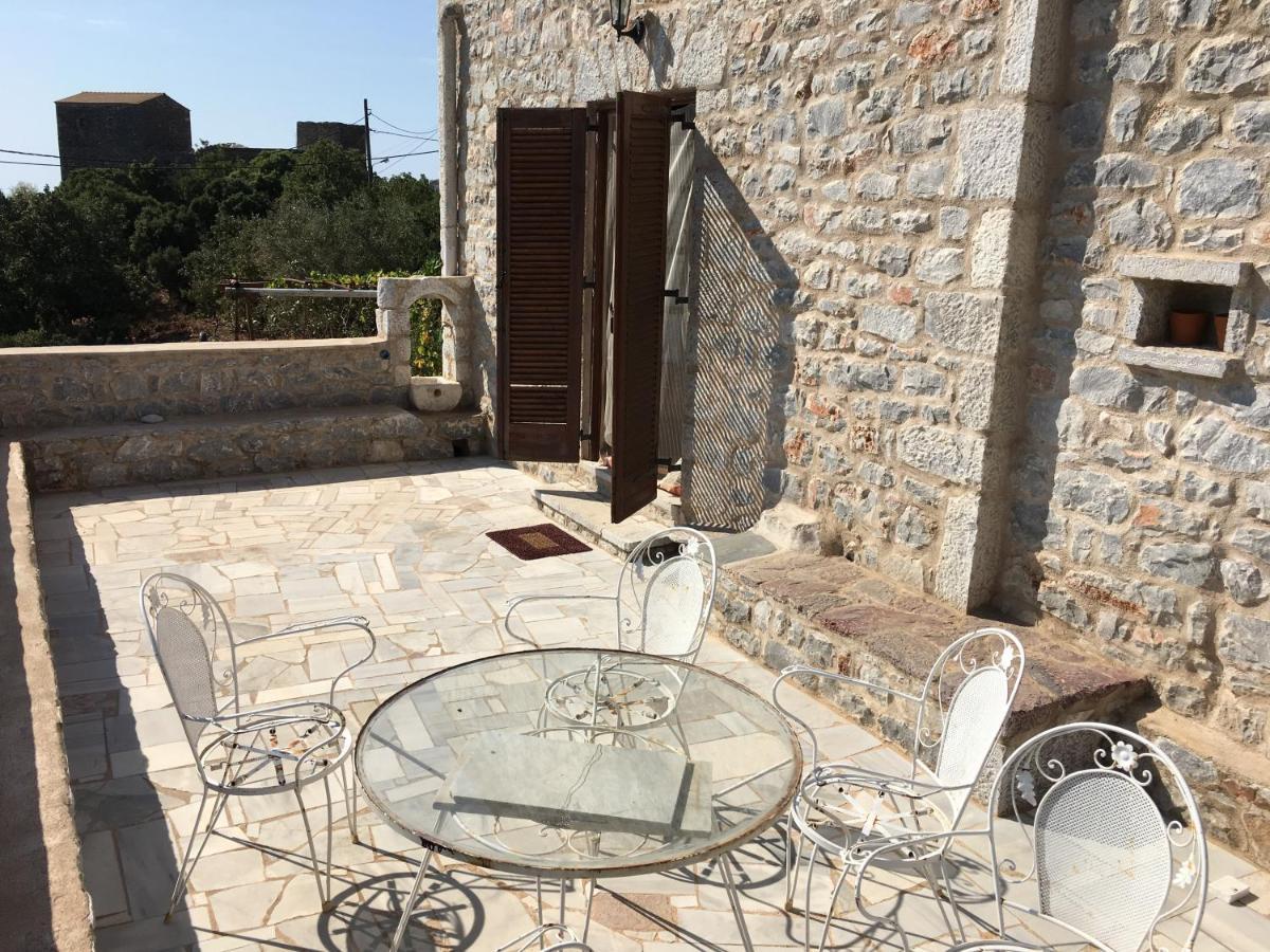 Villa Peace In The Wildest Landscape Of Mani à Láyia Extérieur photo